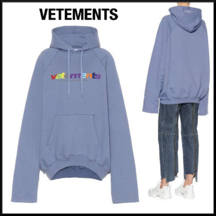 ヴェトモン パーカー コピー ローラ愛用Brand VETEMENTS Logo Print Oversized フーディ