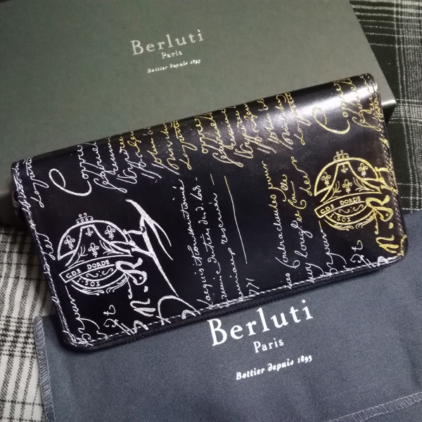 ベルルッティ財布 コピーBerluti Wスタンプx金銀Wパティーヌ希少品 ベルルッティ ITAUBA