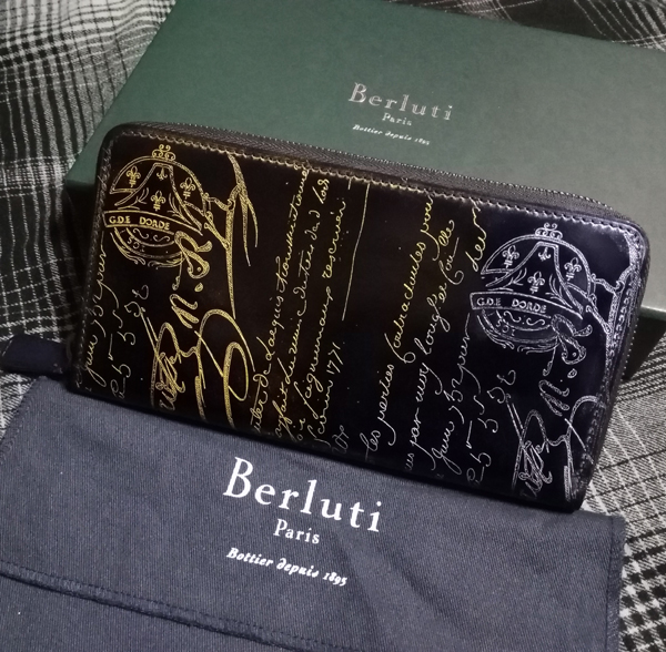 ベルルッティ財布 コピーBerluti Wスタンプx金銀Wパティーヌ希少品 ベルルッティ ITAUBA