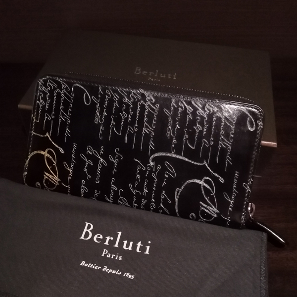 ベルルッティ財布 コピーBerluti Wスタンプx金銀Wパティーヌ希少品 ベルルッティ ITAUBA