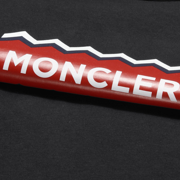 モンクレール MONCLER Tシャツ コピー メンズ 8037250 8390T 778 半袖Tシャツ NAVY ダークブル